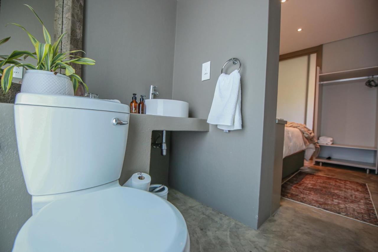 Suite 9 The Village Windhoek Extérieur photo