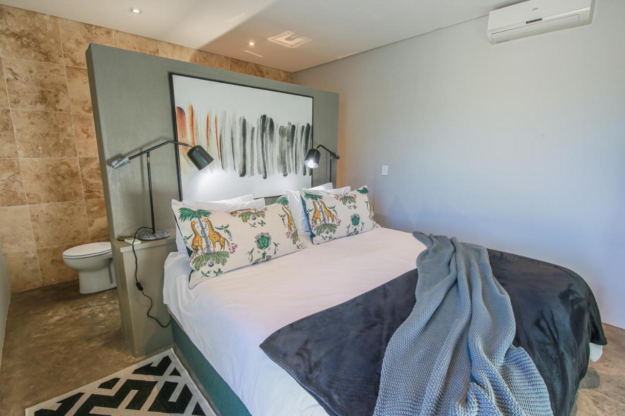Suite 9 The Village Windhoek Extérieur photo