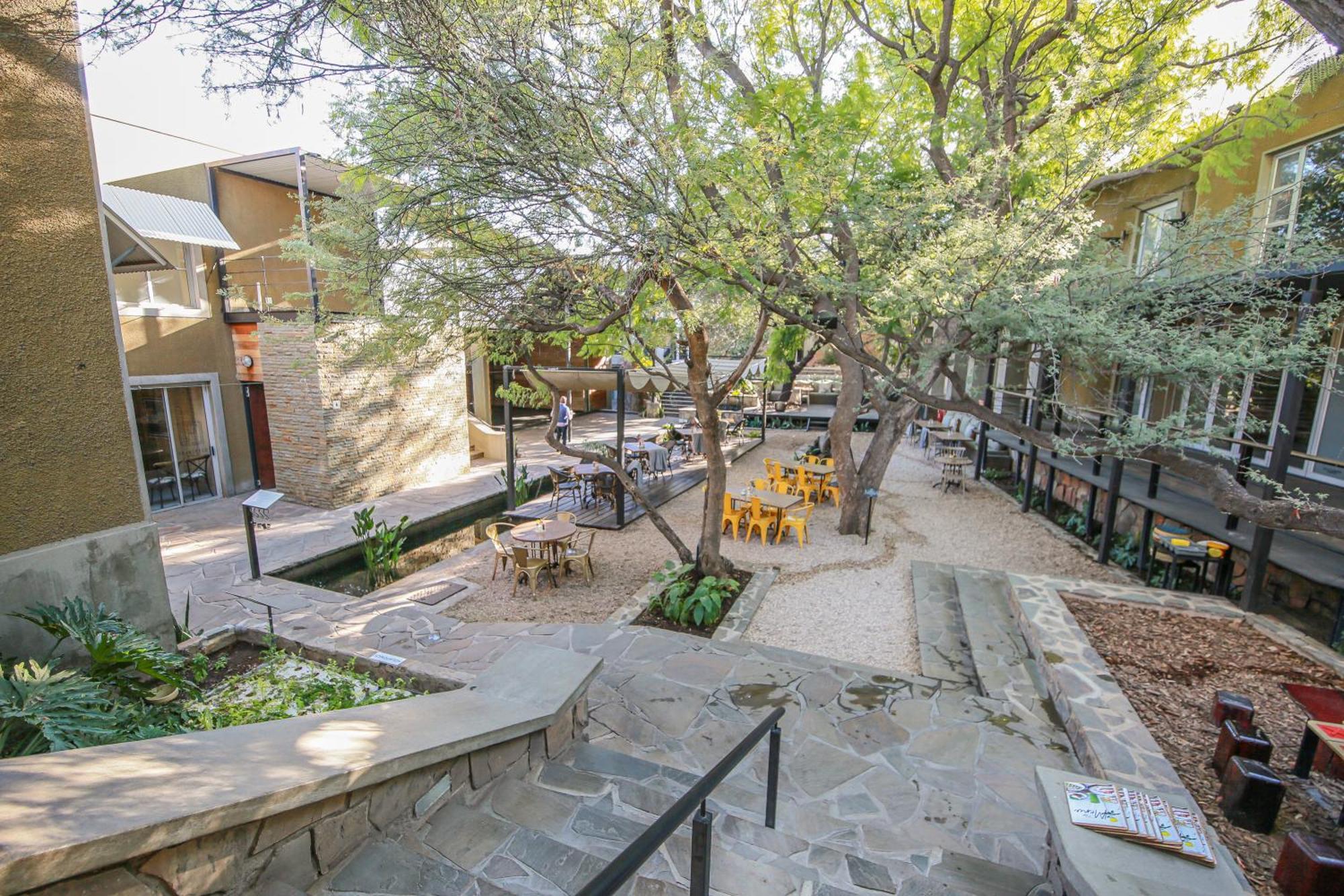 Suite 9 The Village Windhoek Extérieur photo