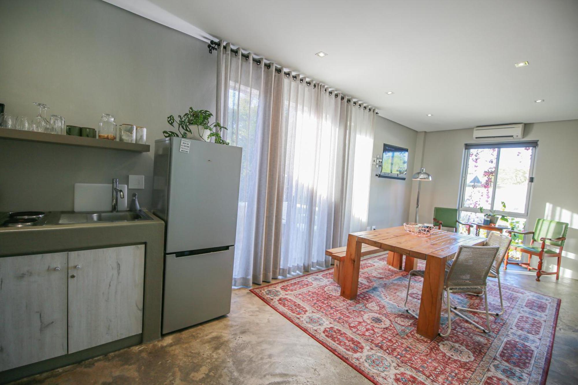 Suite 9 The Village Windhoek Extérieur photo